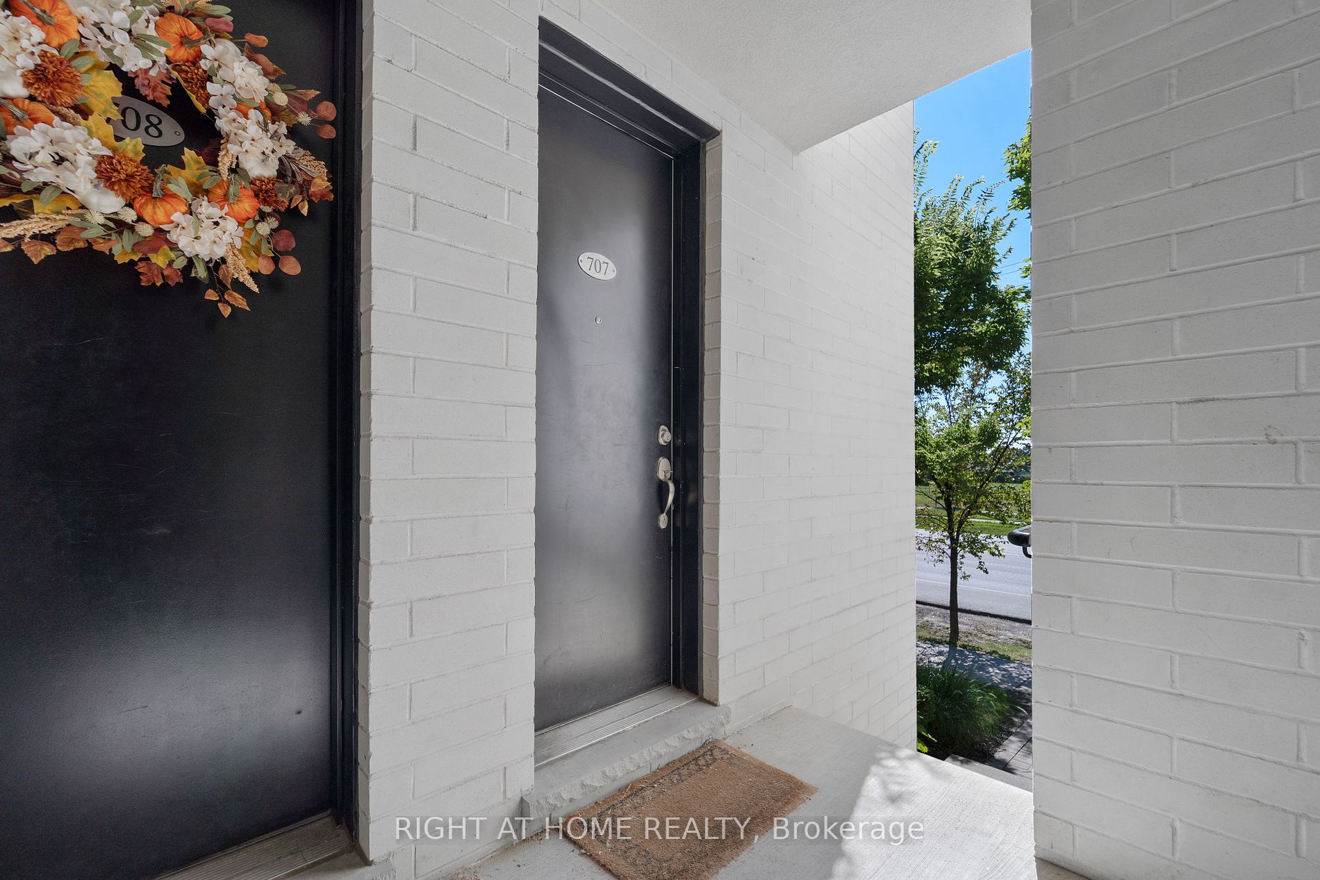138 Widdecombe Hill Blvd 707