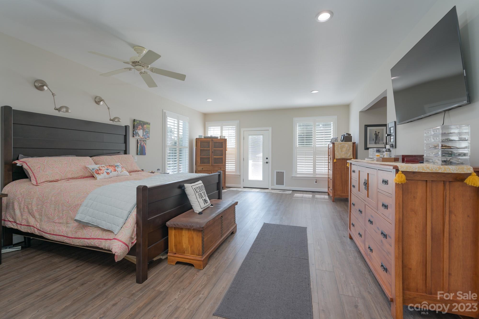 49452 River Run Road