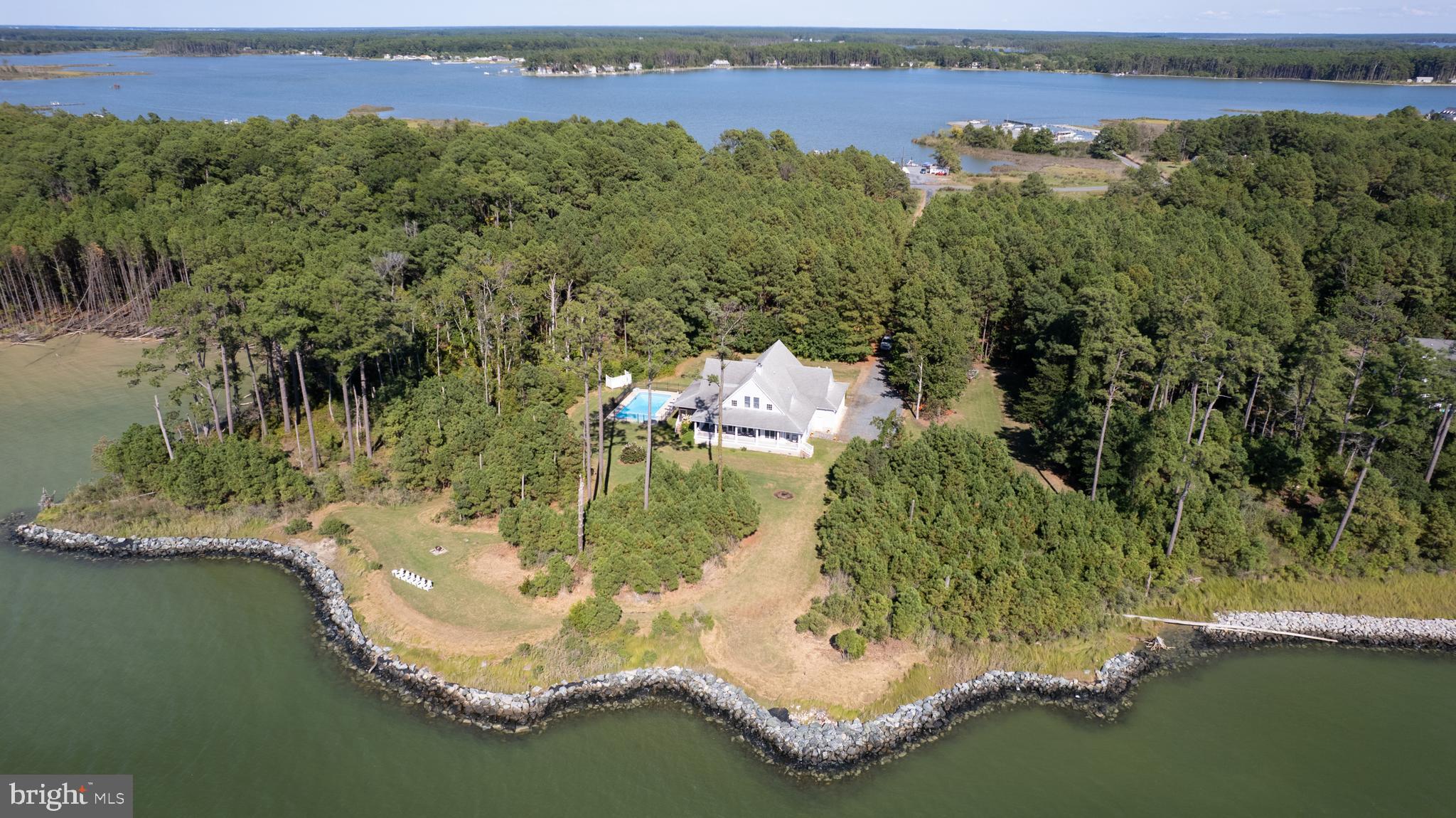 5332 Ragged Point Road