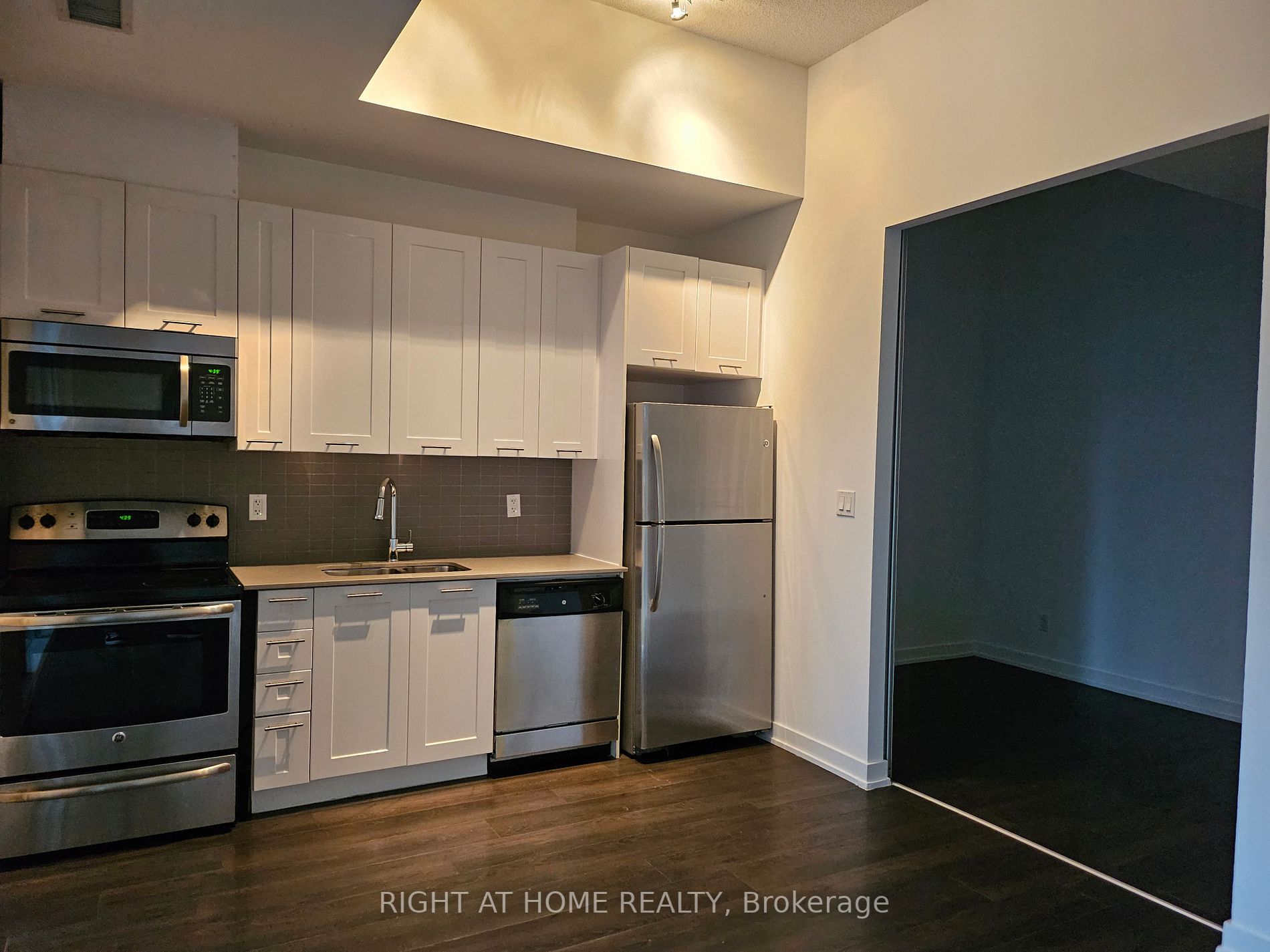 20 Bruyeres Mews 623