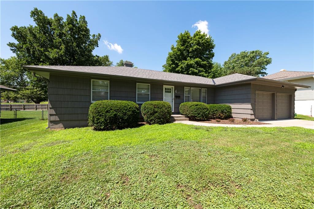 4980 NE Chouteau Drive