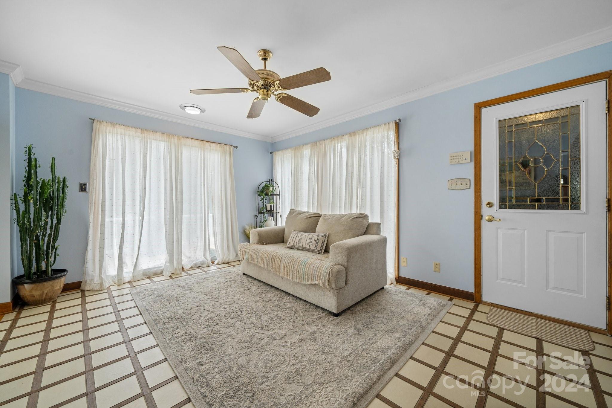 2461 Walt Arney Road