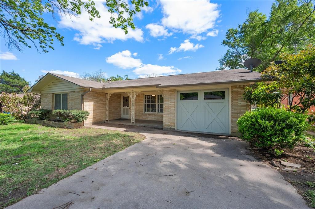 2903 College Circle