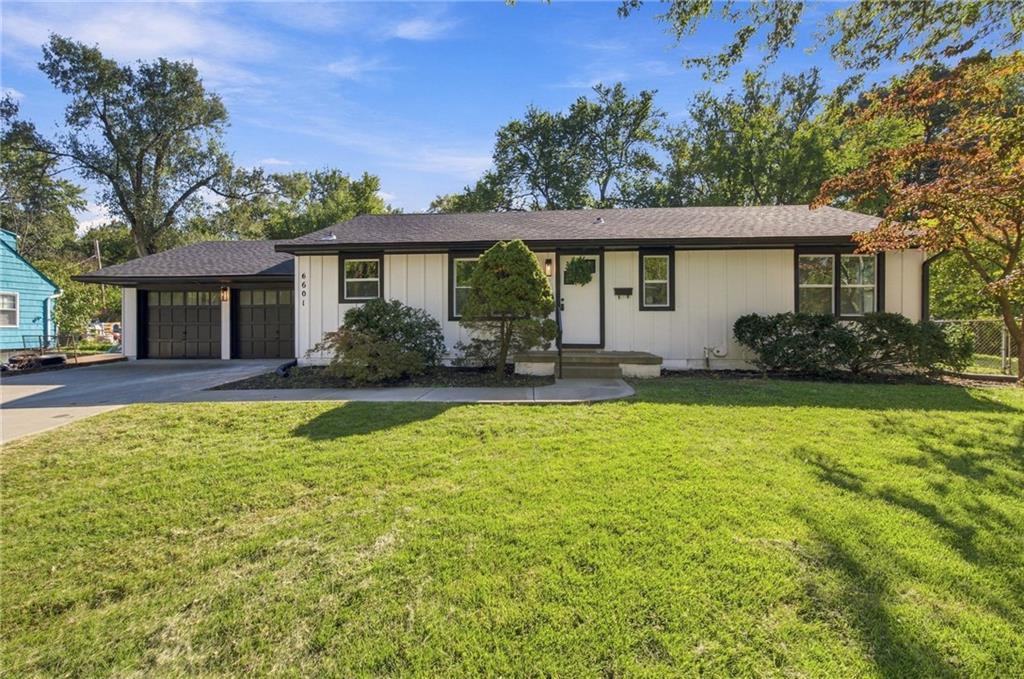 Overland Park Real Estate: 6601 W 79th Street KS 66204 $469,000