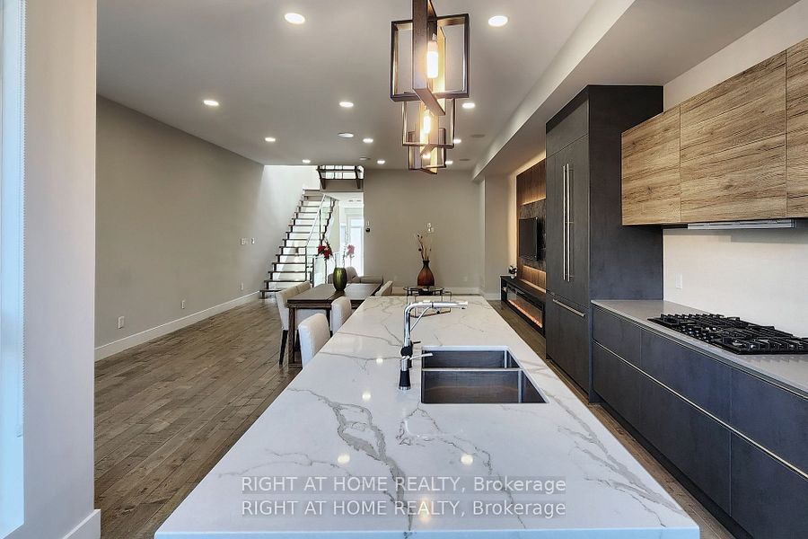 450 A Valermo Dr