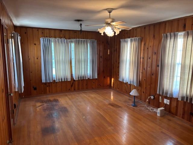 409 E Tarrant Road