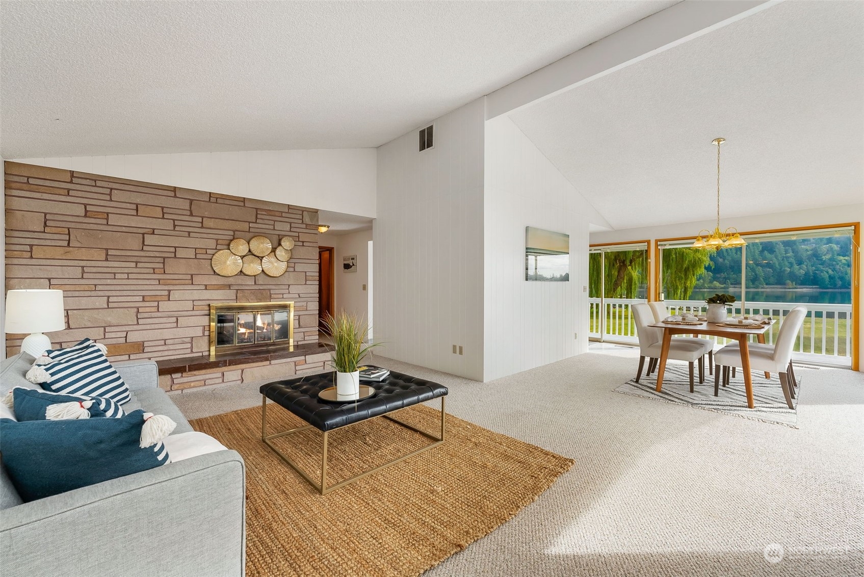1113 NW Sunlit Lane