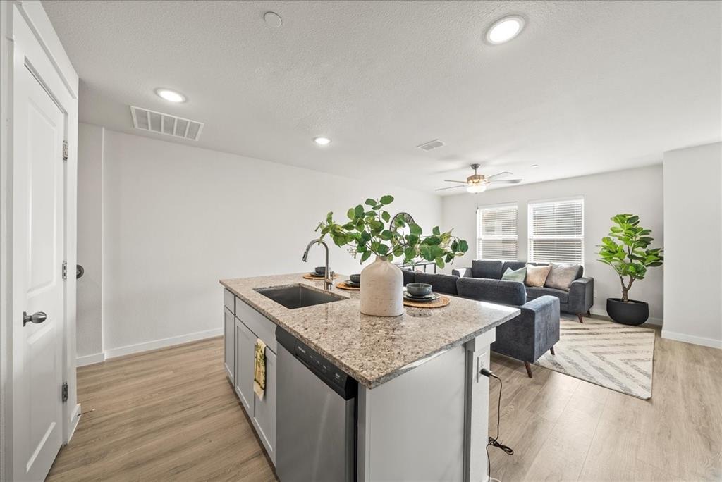 3039 Tenor Way