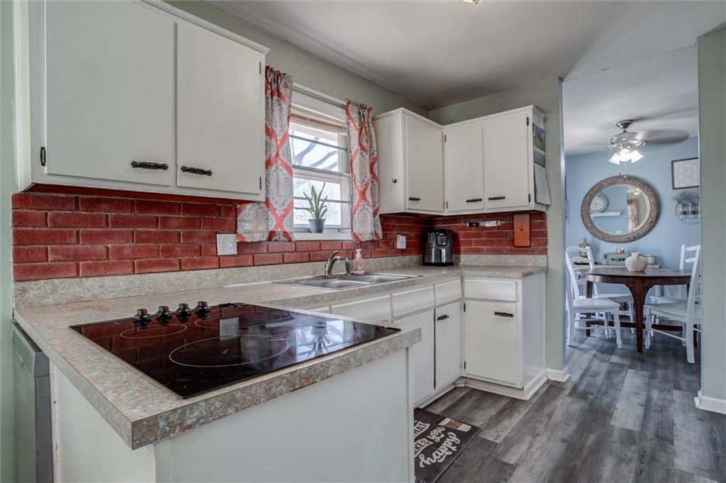 5609 NE San Rafael Drive