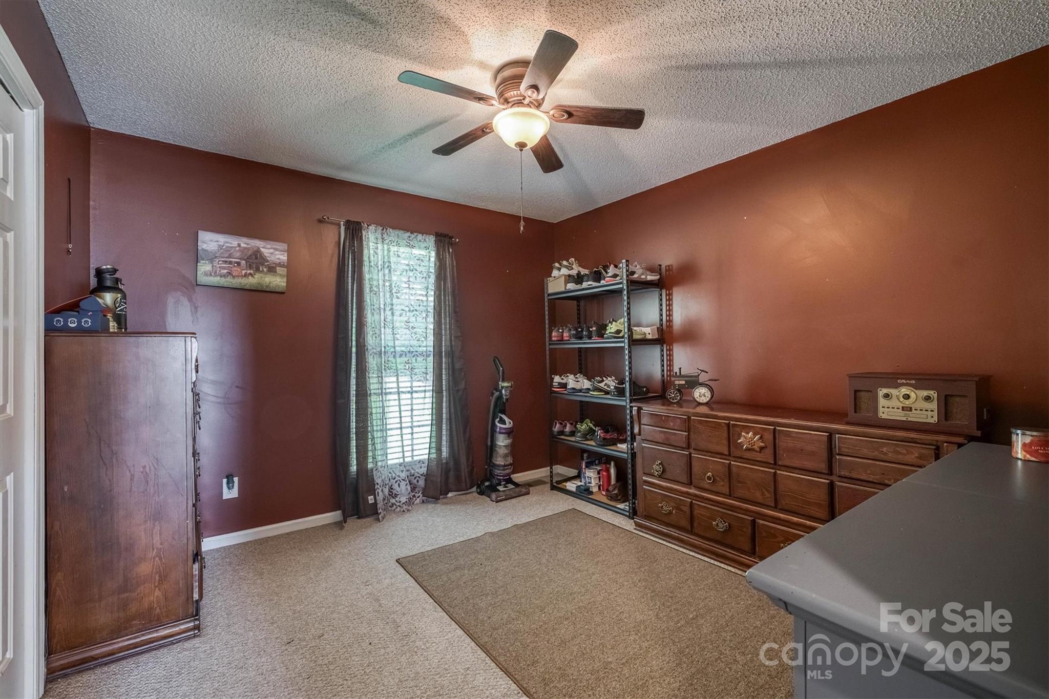 905 Severt Circle