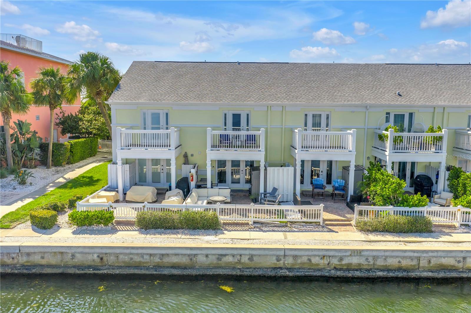 4982 Coquina Key Drive SE