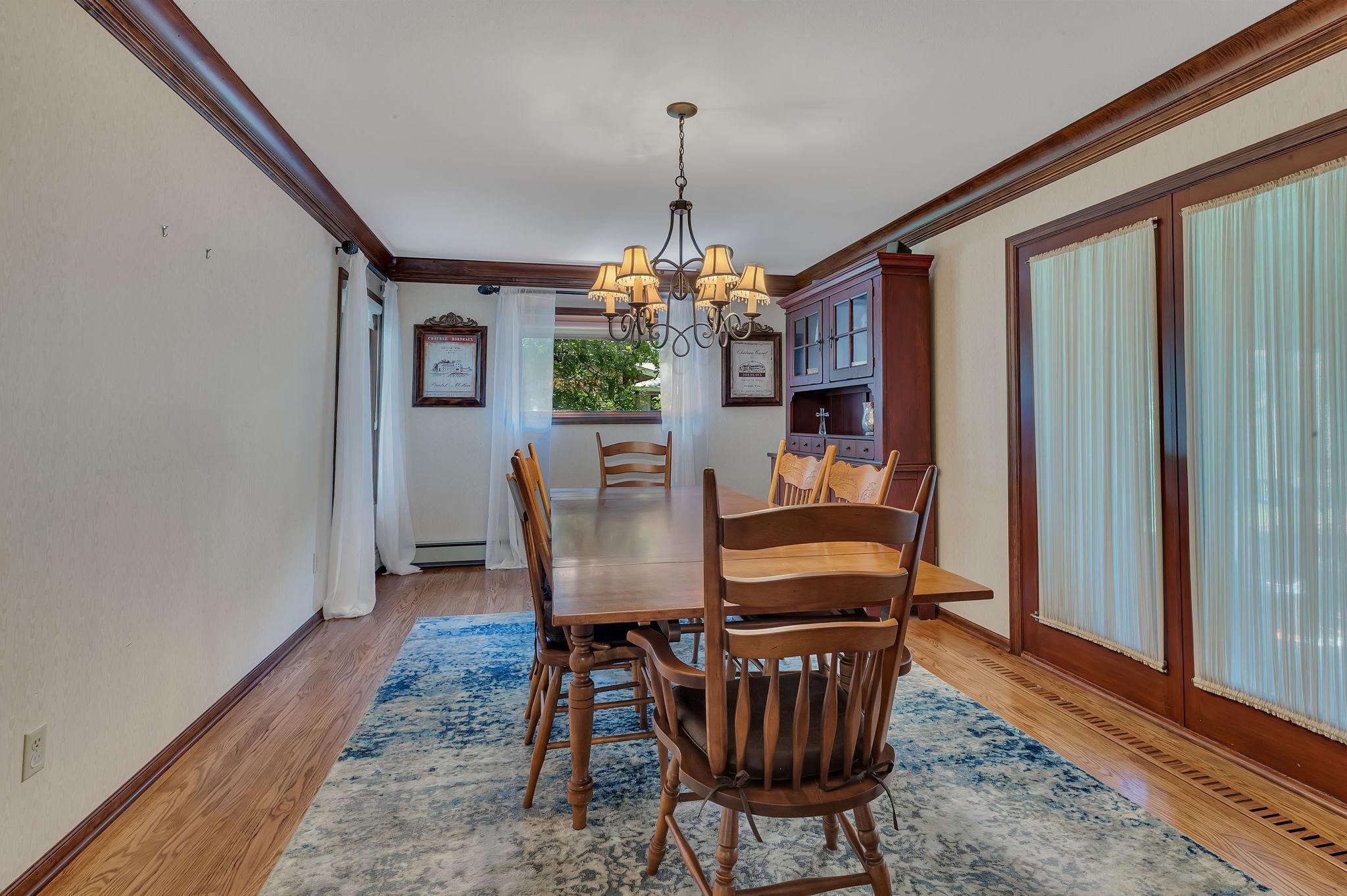 2021 Hillcrest Drive