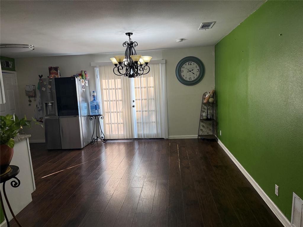 110 S Hickory Avenue