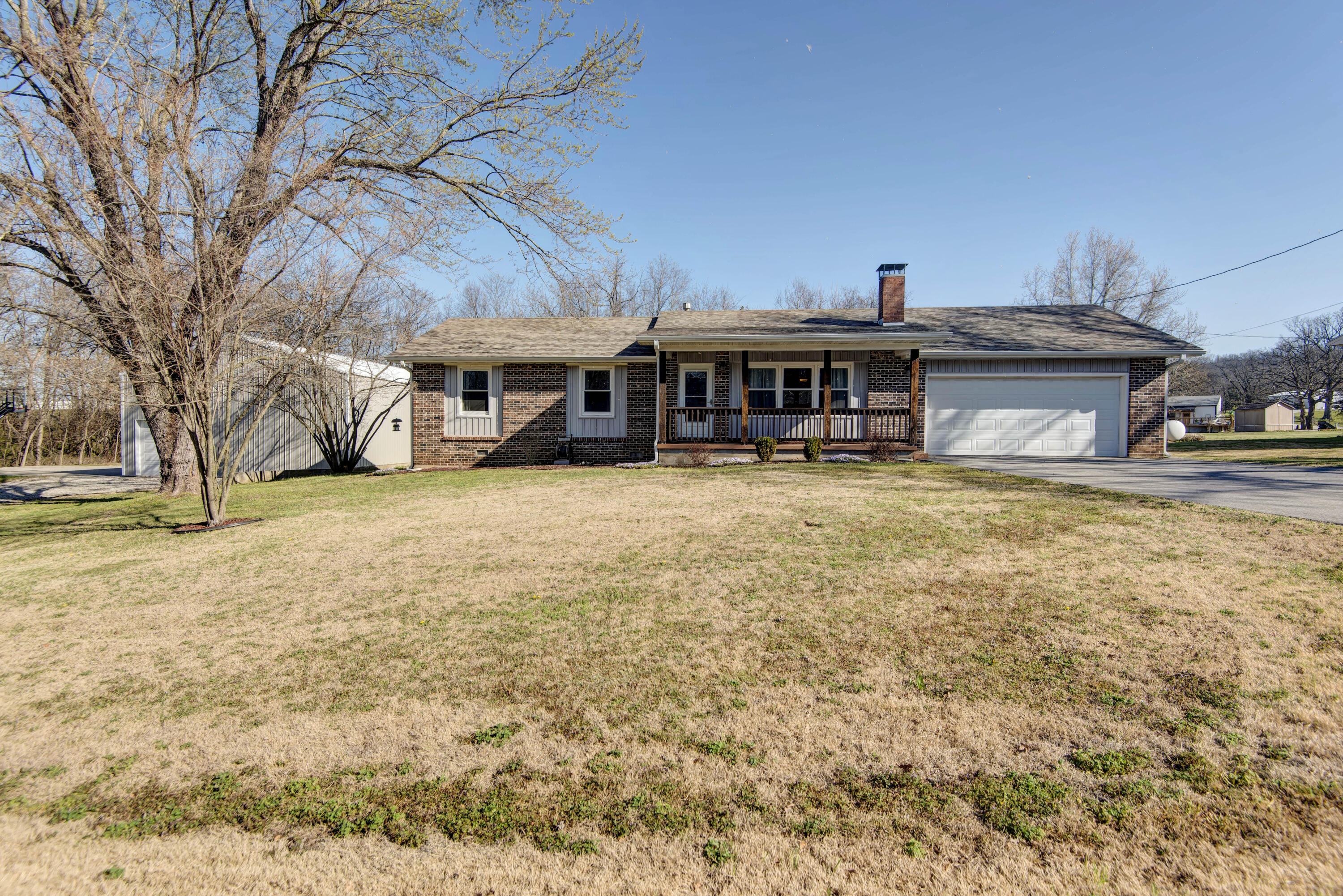 5705 E Brookmeadow Drive