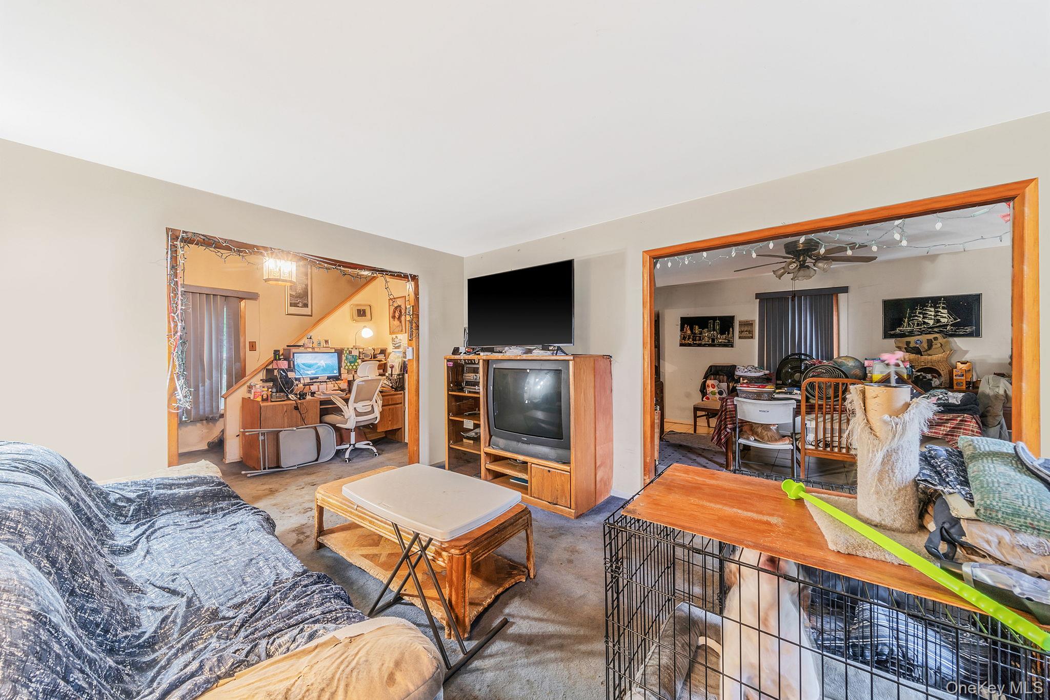 55 E Neck Court