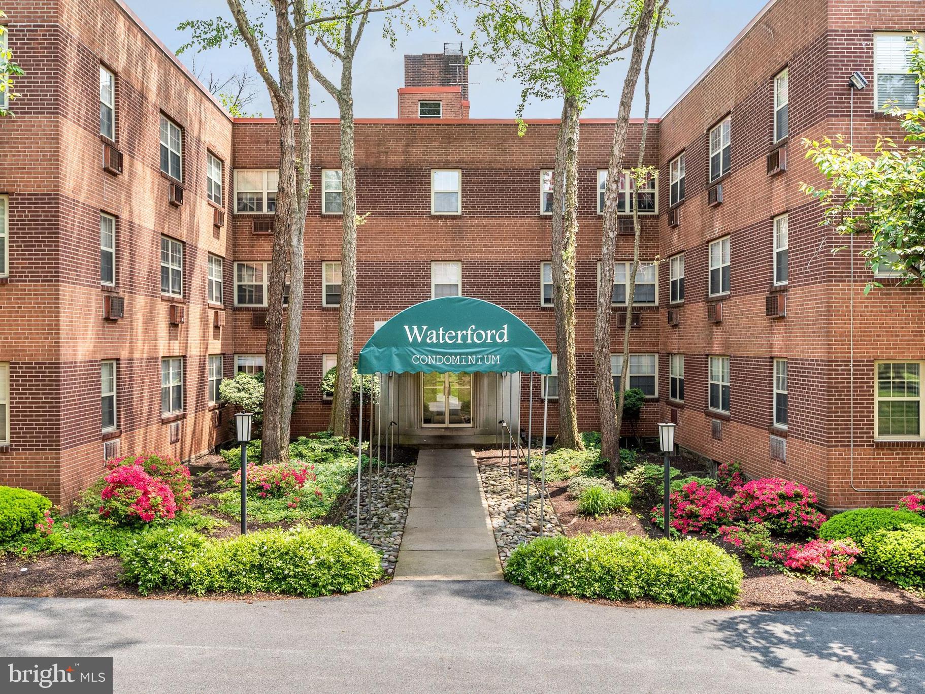 383 Lakeside Road 105