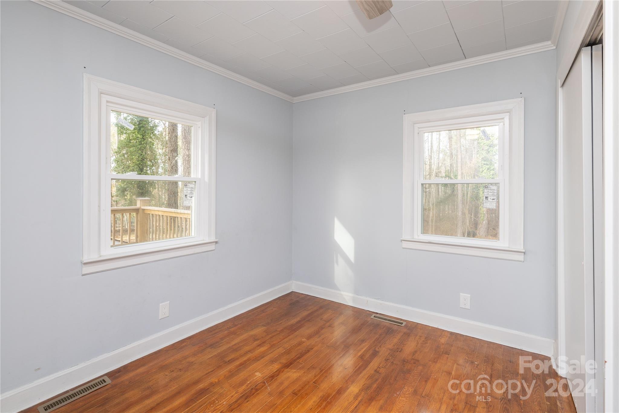 1284 Haywood Road