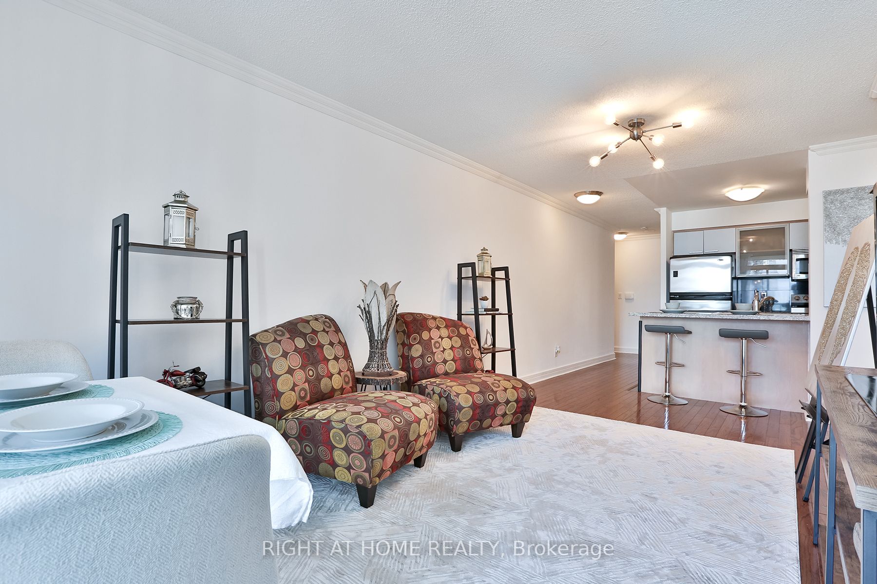 16 Harrison Garden Blvd 1112