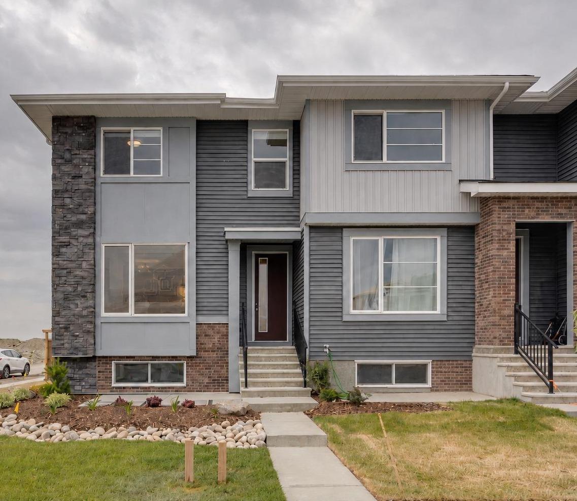 189 Cobblestone Gate SW
