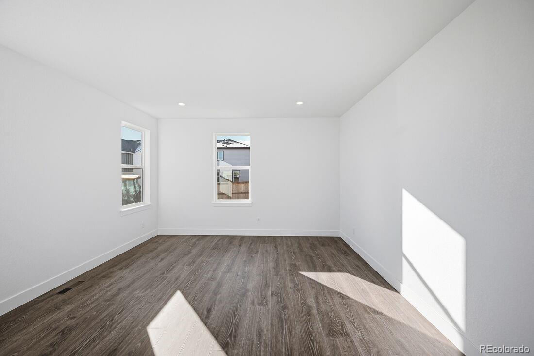 16616 W 93rd Place