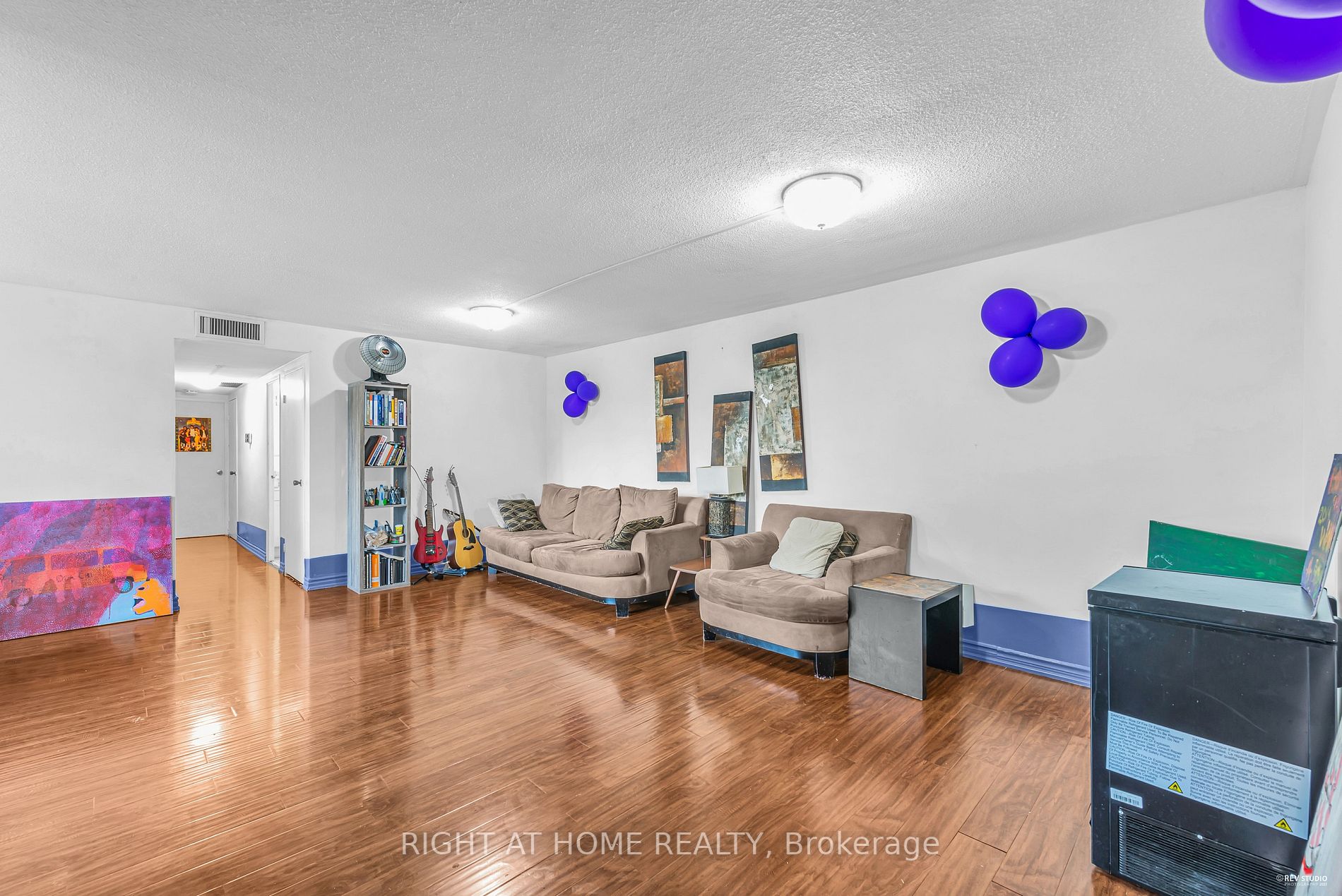 2323 Confederation Pkwy 408