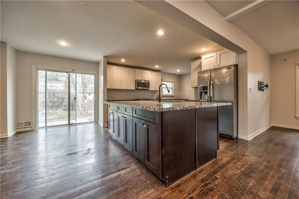 4304 W 83rd Street