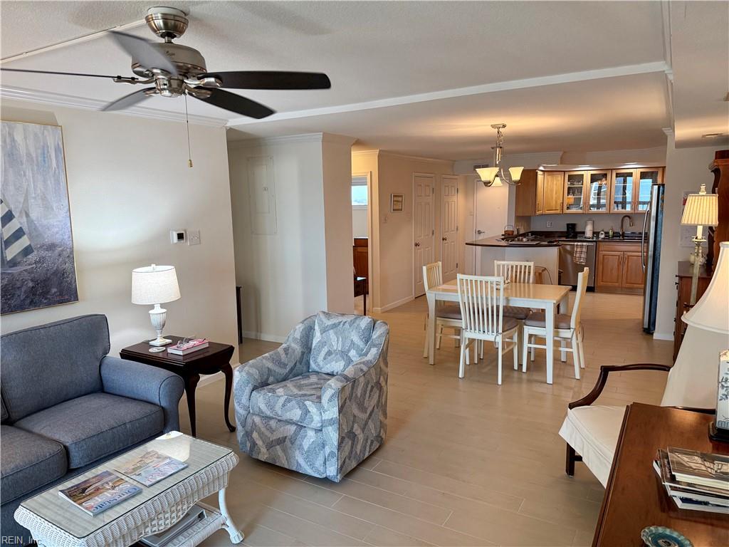 2830 Shore Drive 706