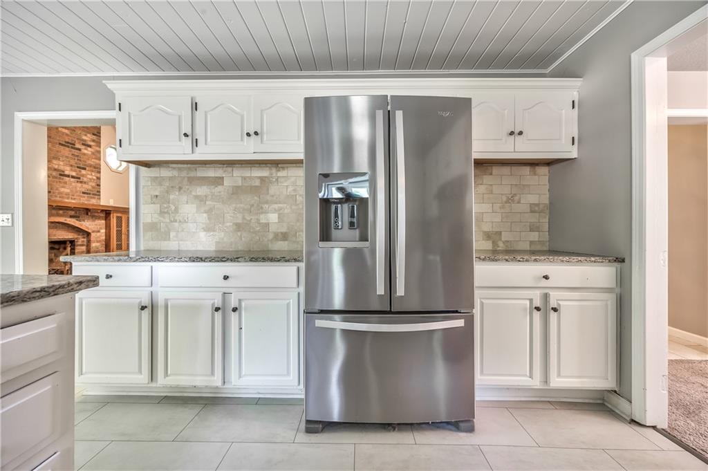 529 SW Windmill Lane