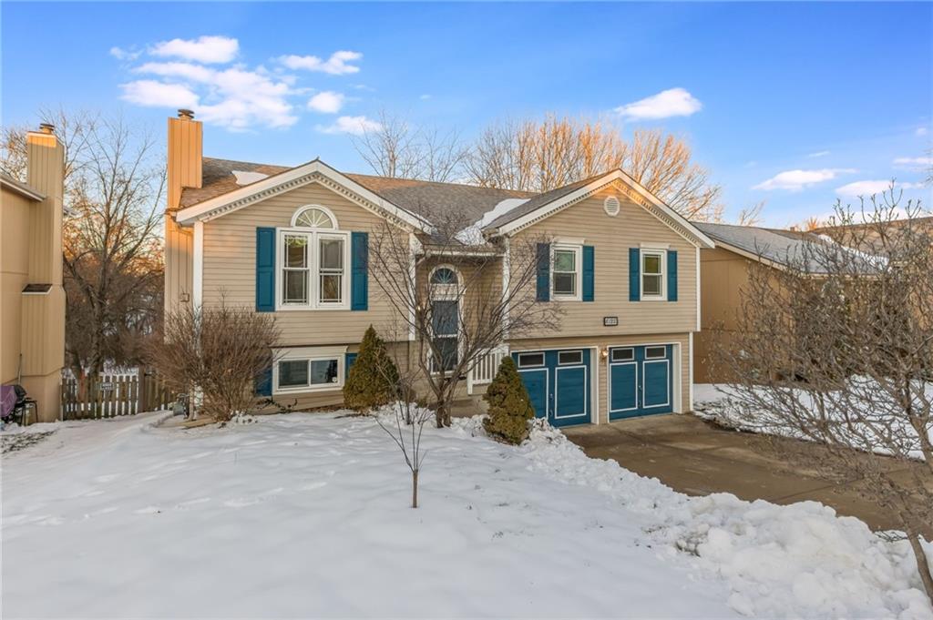 4122 N Campbell Avenue