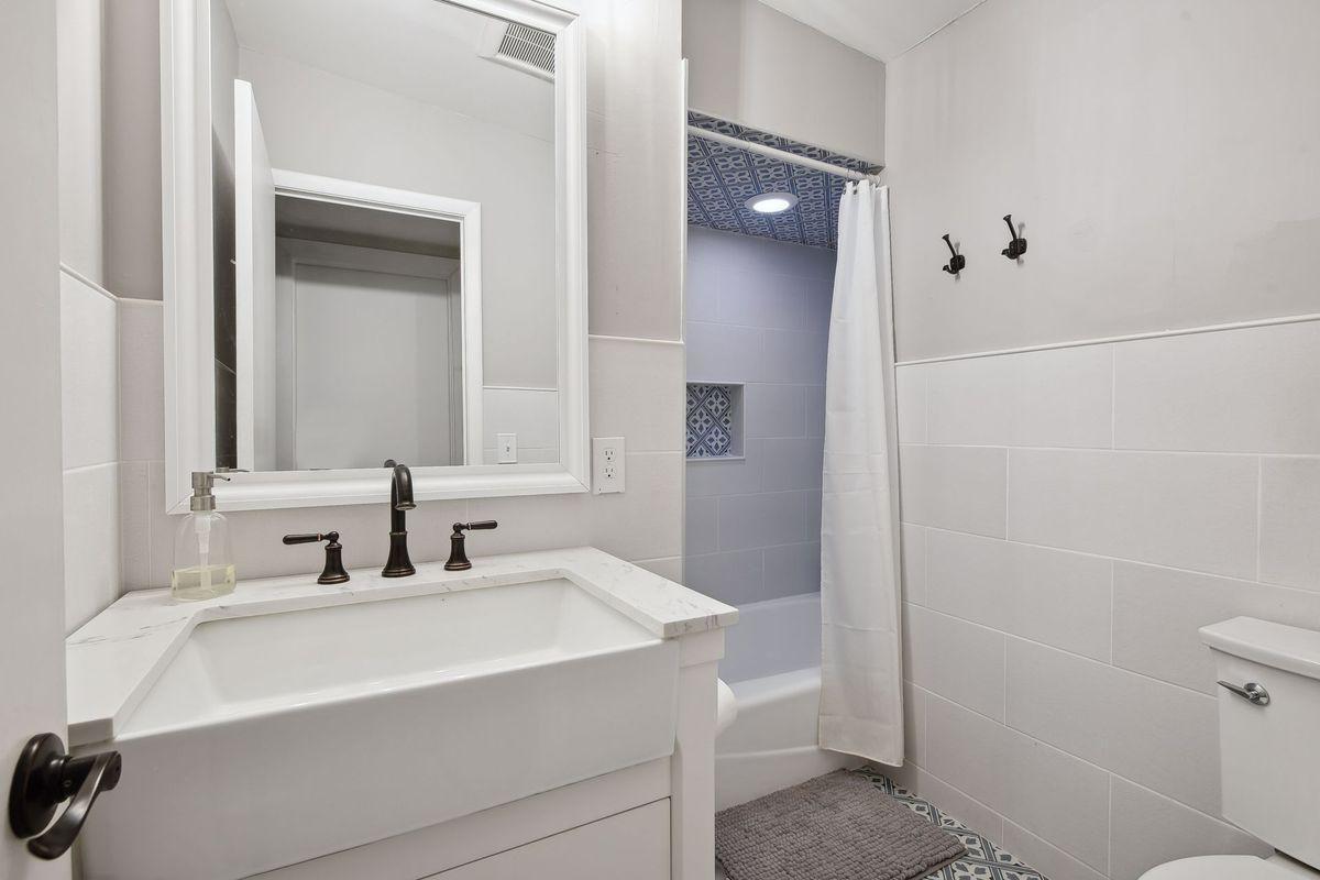 25640 Sunnyvale Lane