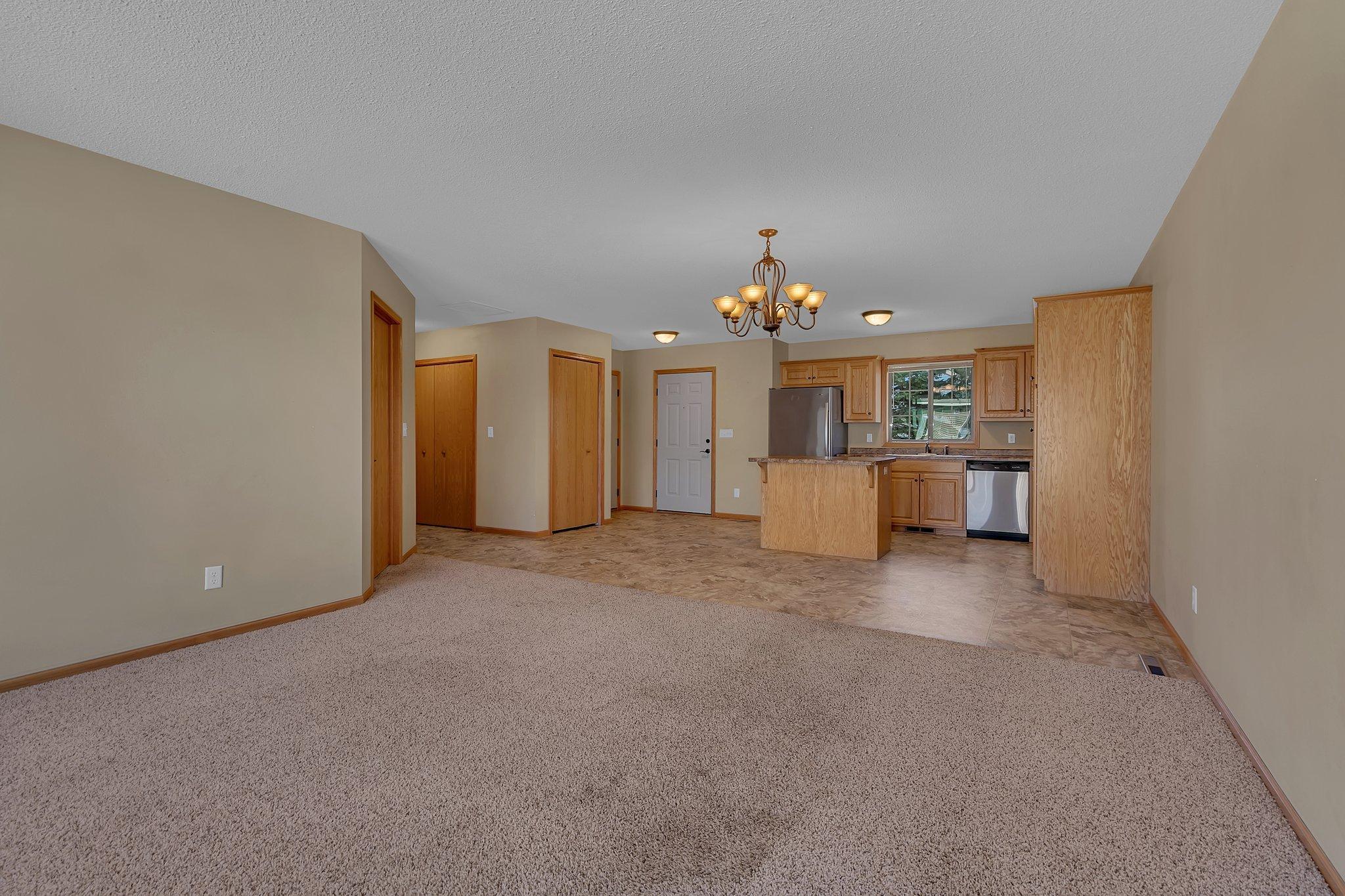 635 Cottonwood Avenue