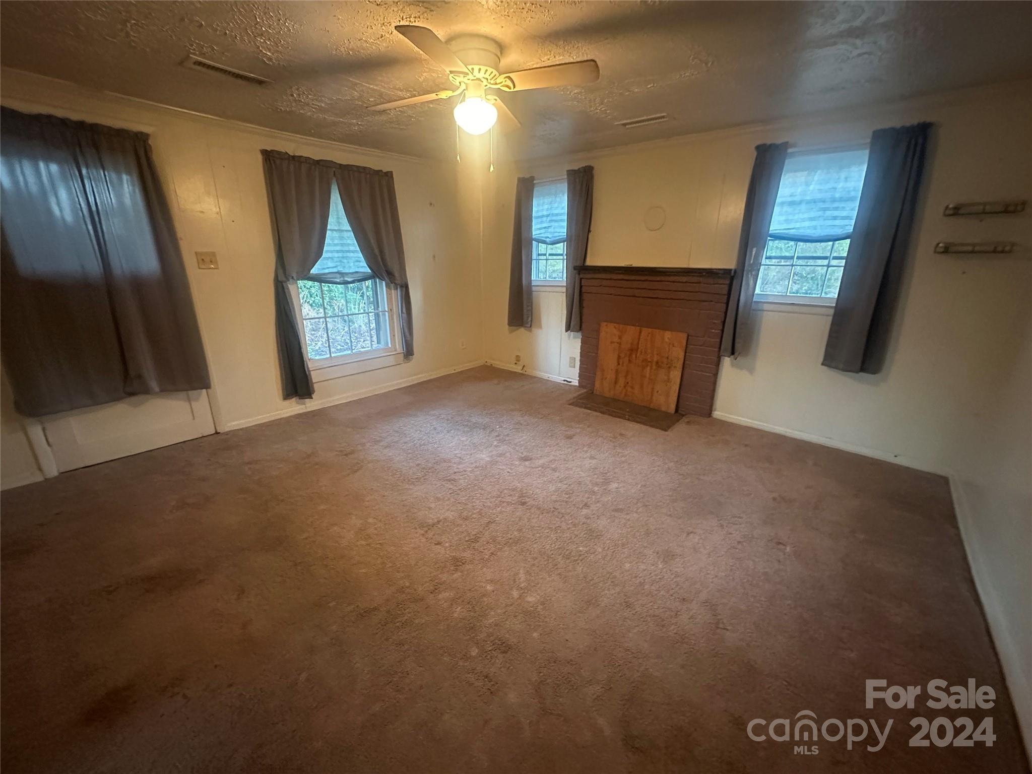 2282 Crystal Drive
