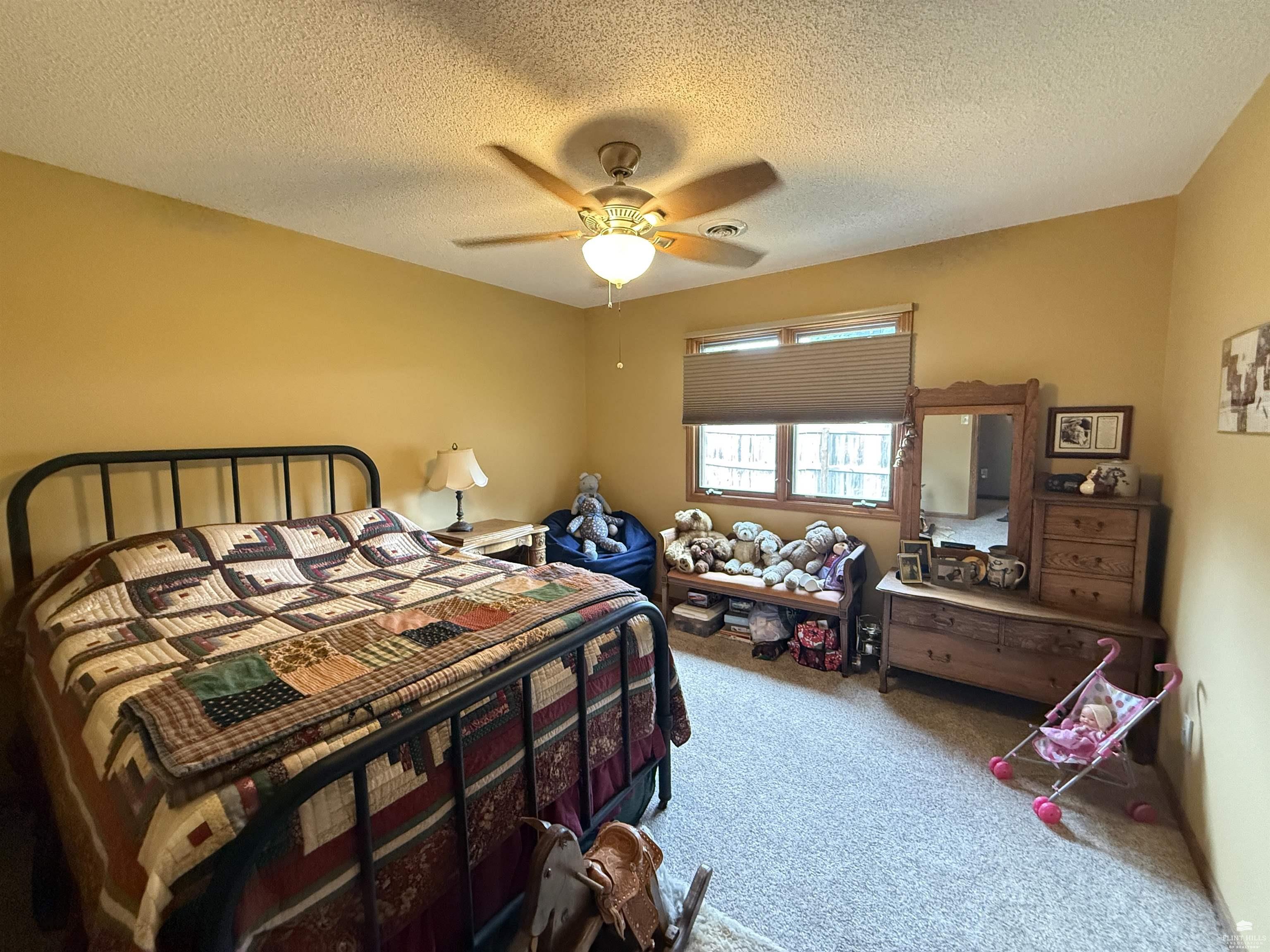 3851 Fox Ridge Drive