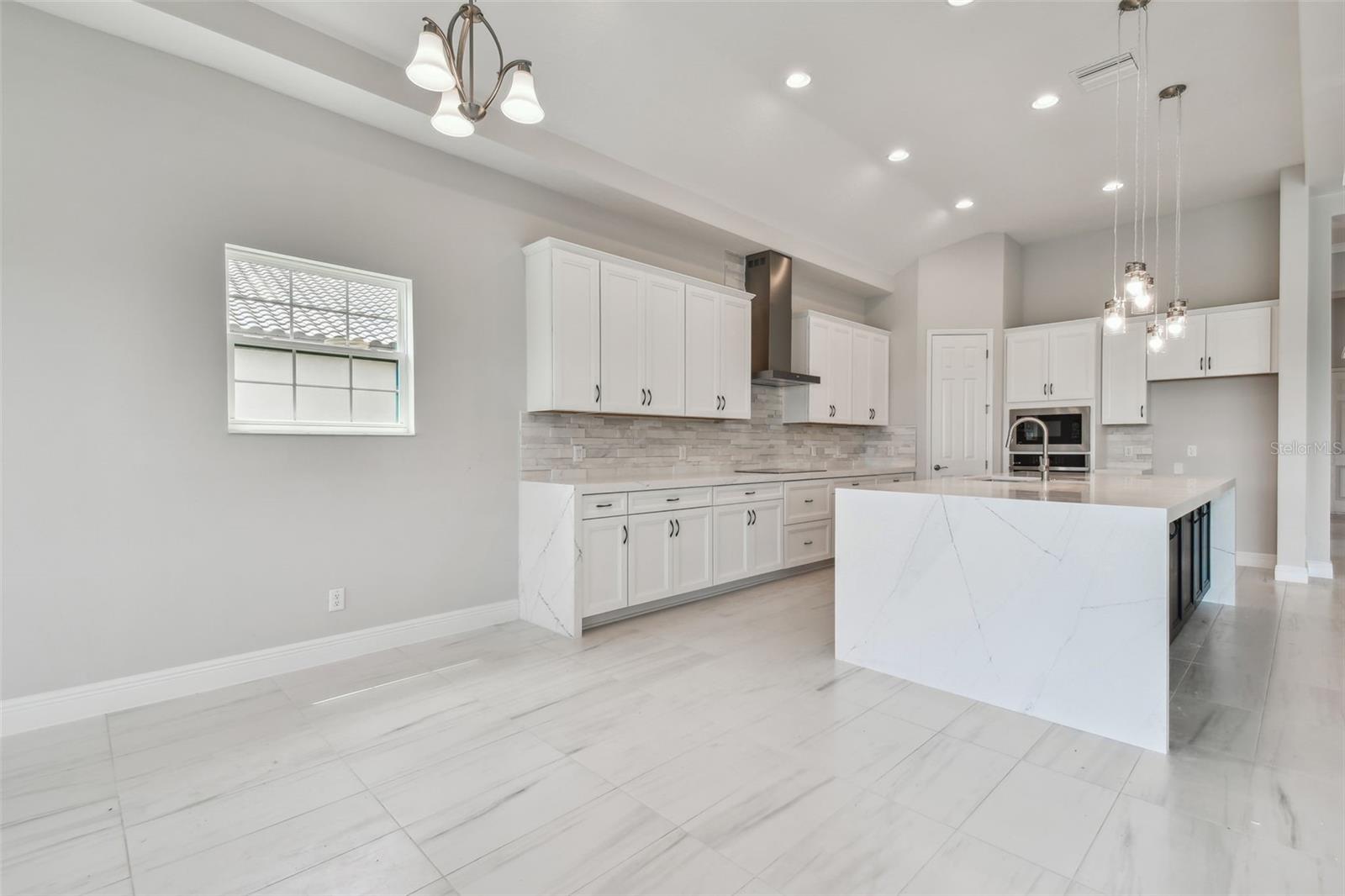 11239 Rustic Timber Loop