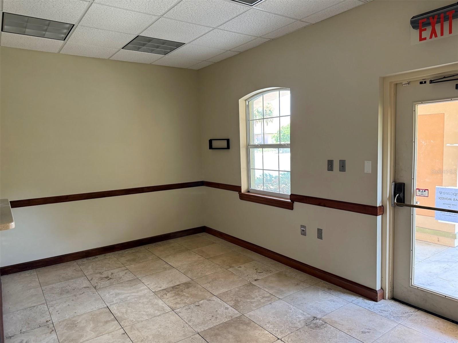 1400 S Us Hwy 441, Building 910 912