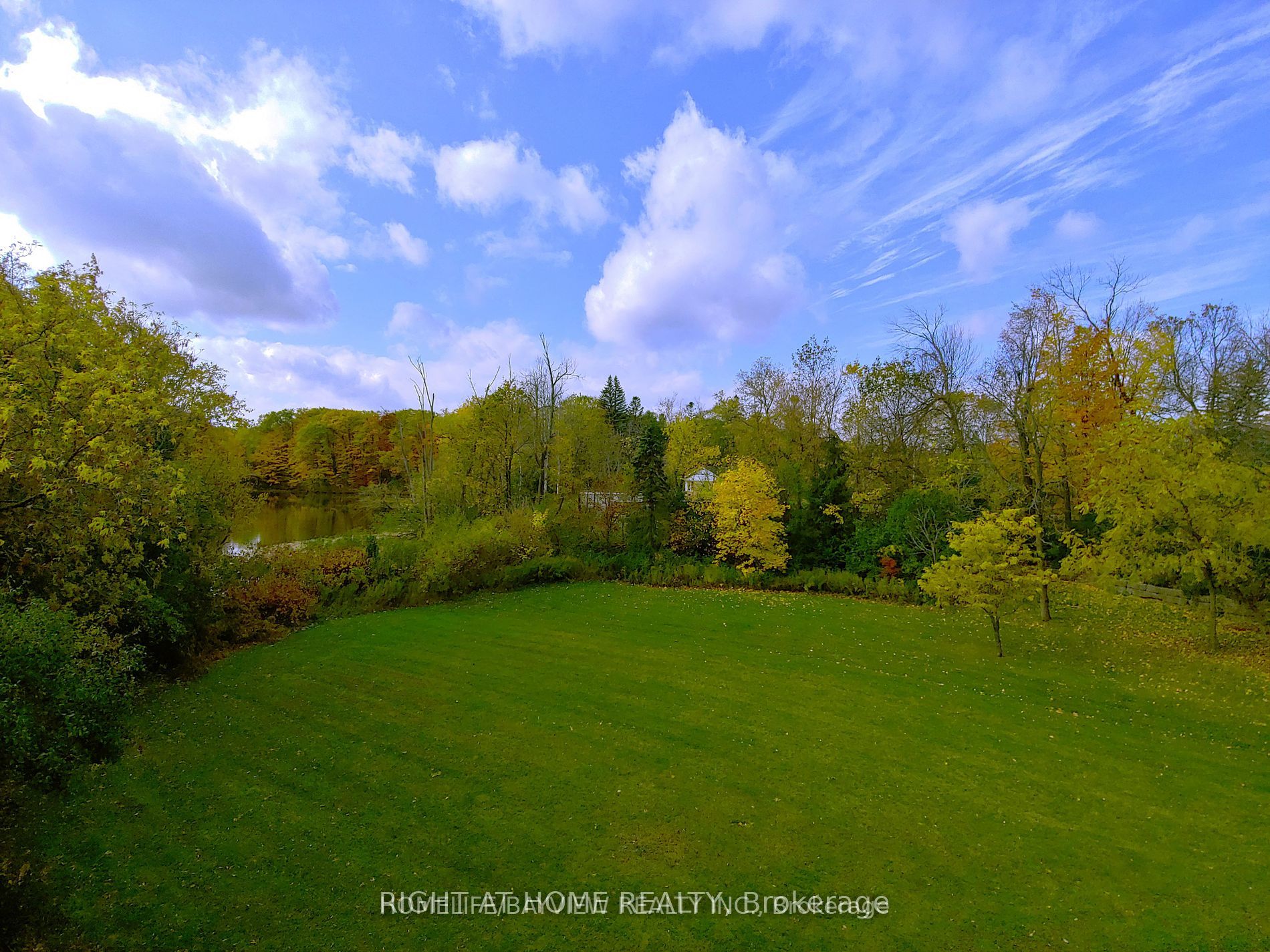 28 Bayview Park Lane