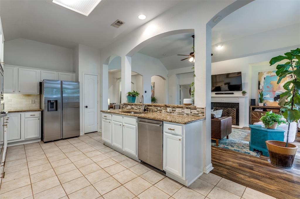 5000 Stonecrest Drive
