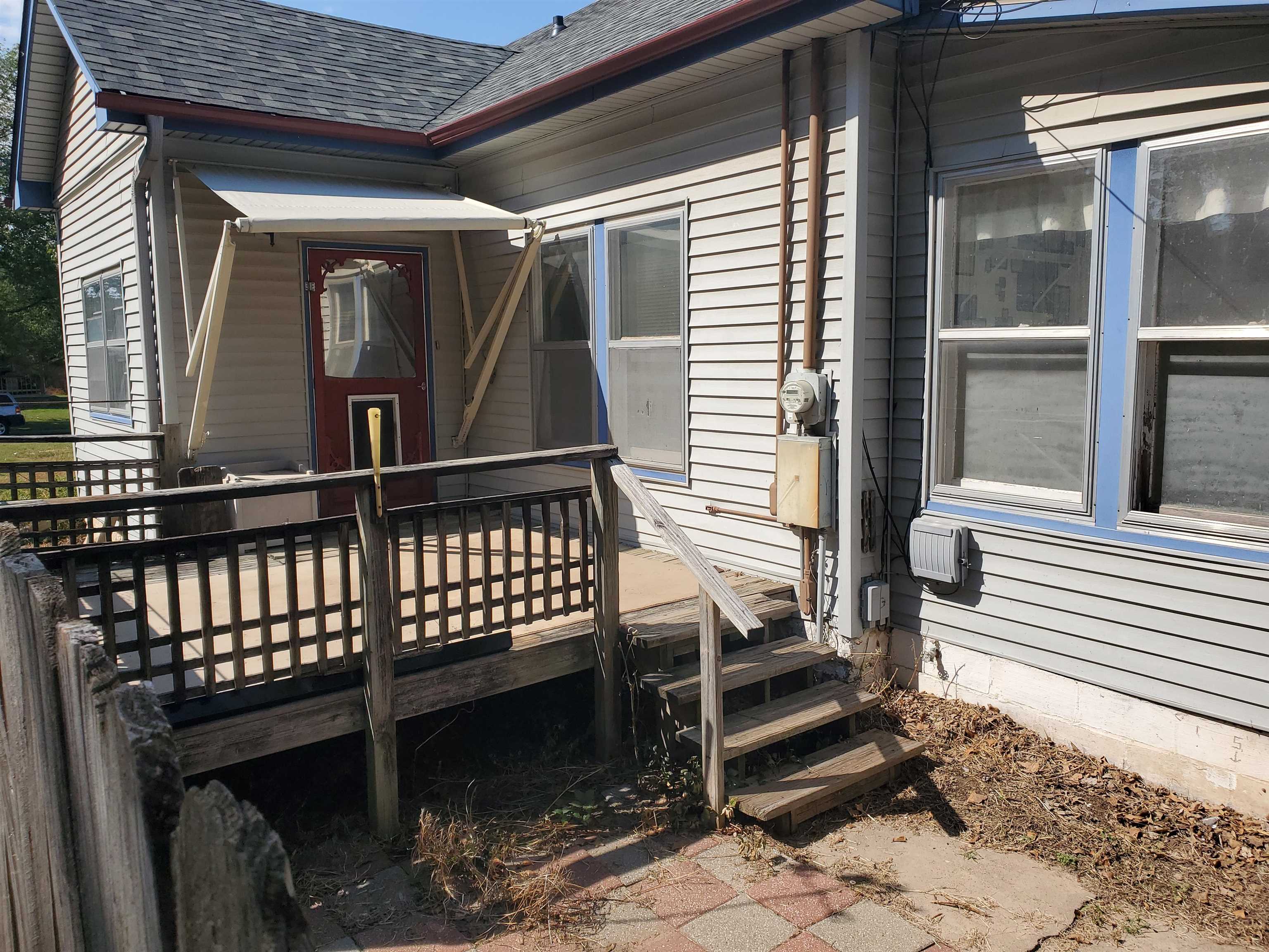 1112 N 4th