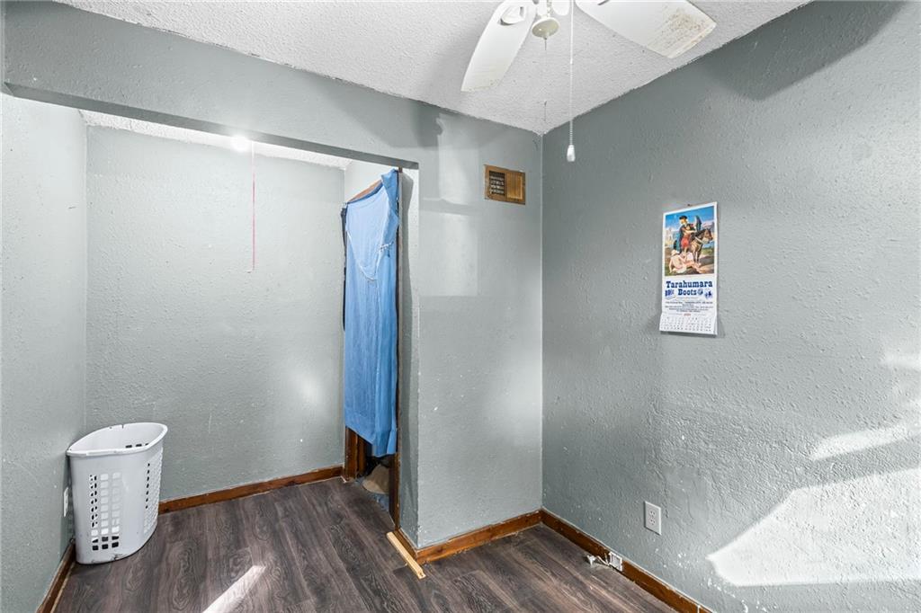 6502 Leavenworth Road