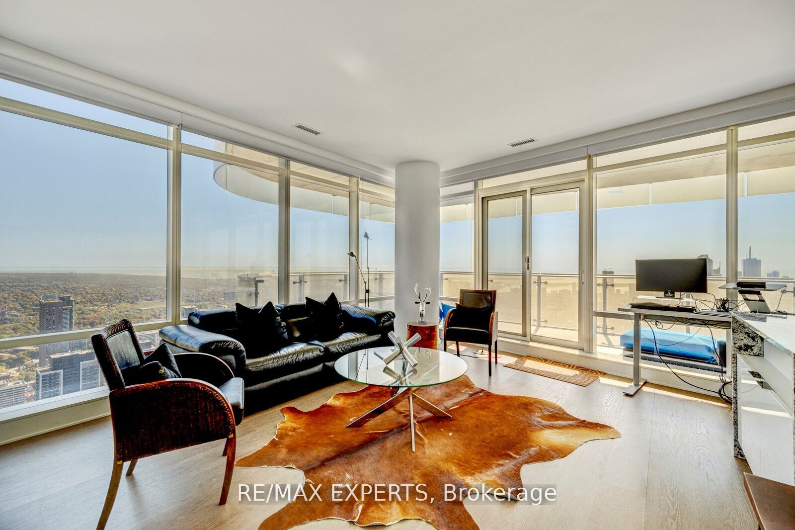1 Bloor St 7003