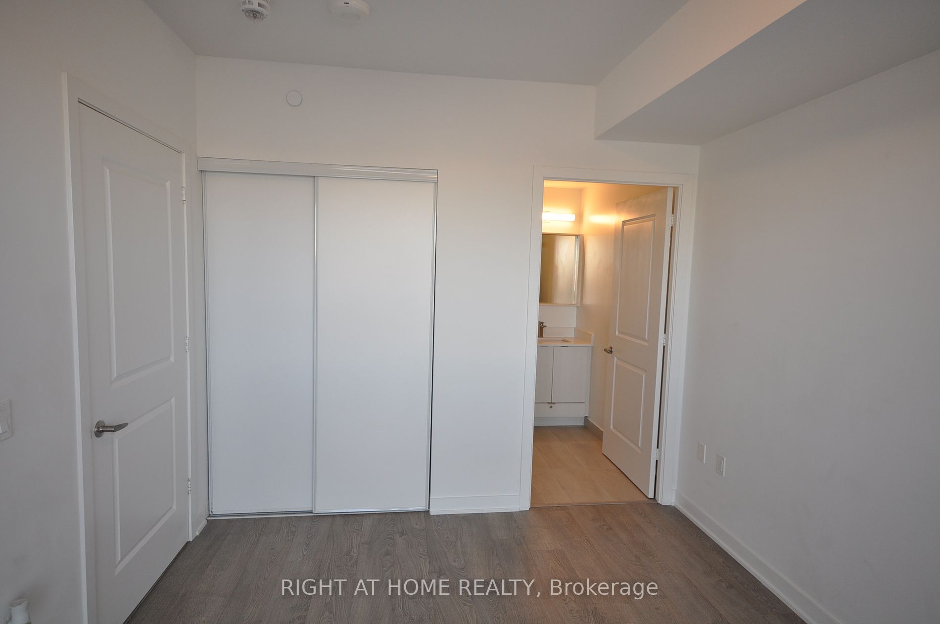 4675 Metcalfe Ave 308