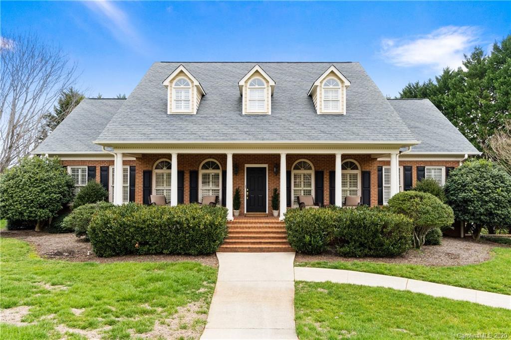 Lake Hickory Lakefront Homes for Sale