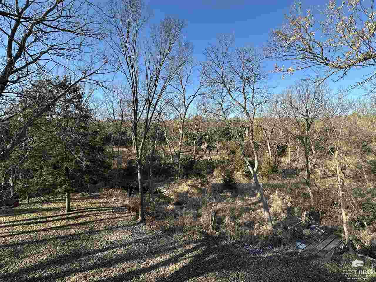 7100 Tuttle Creek Boulevard