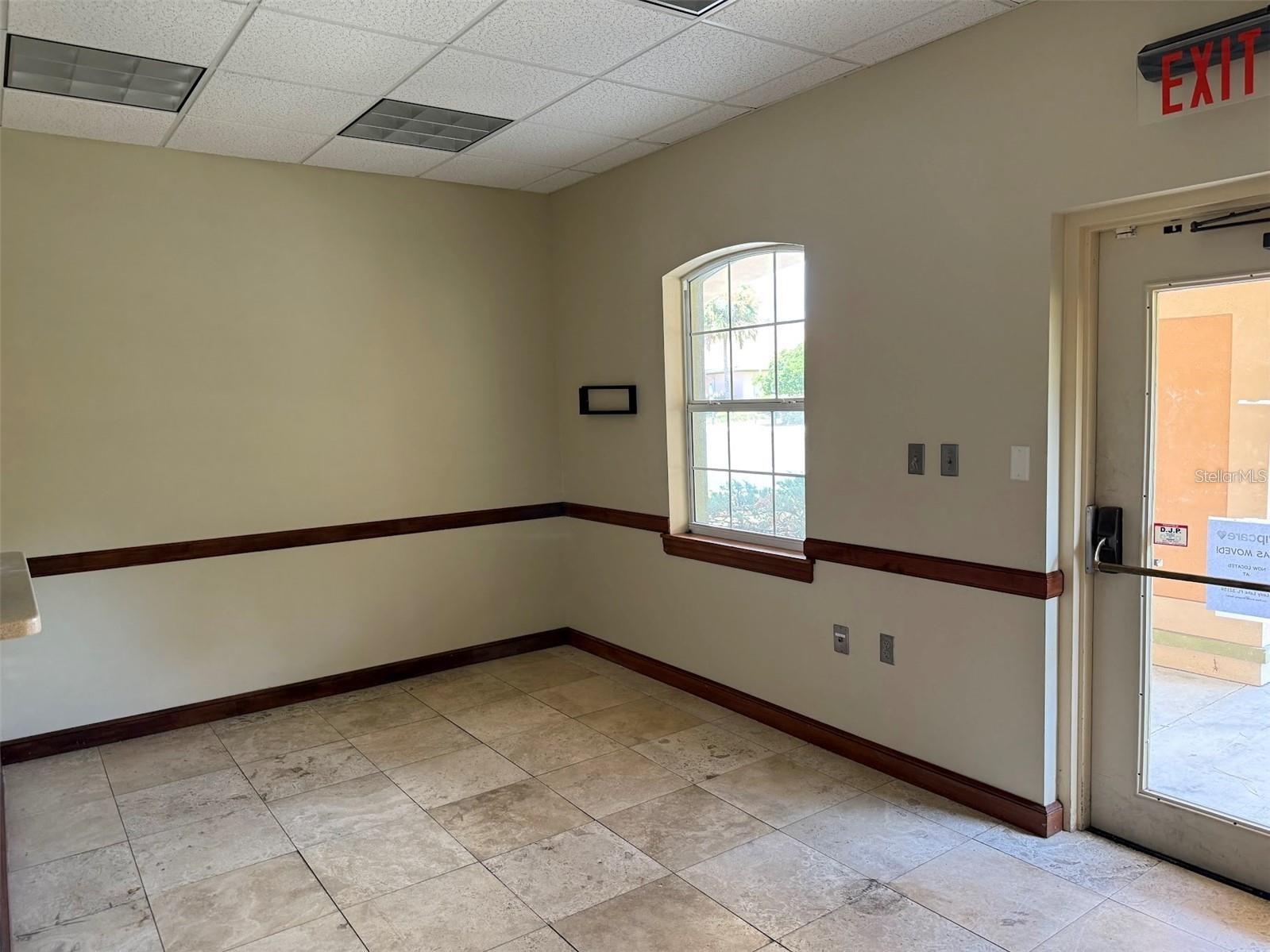 1400 S Us Hwy 441, Building 910 912