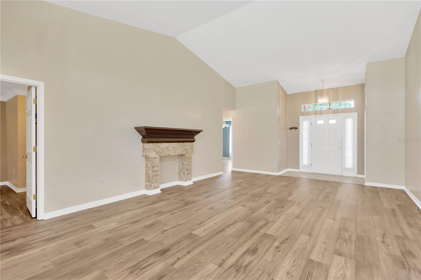 11148 Hollander Avenue