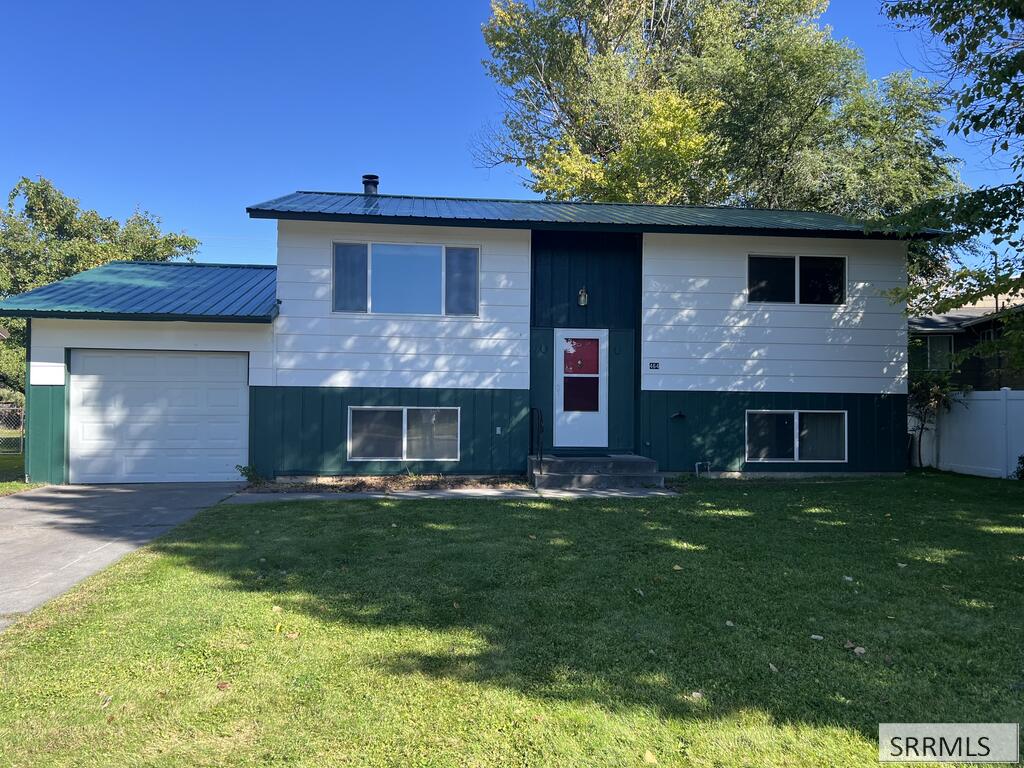 464 Neptune Drive