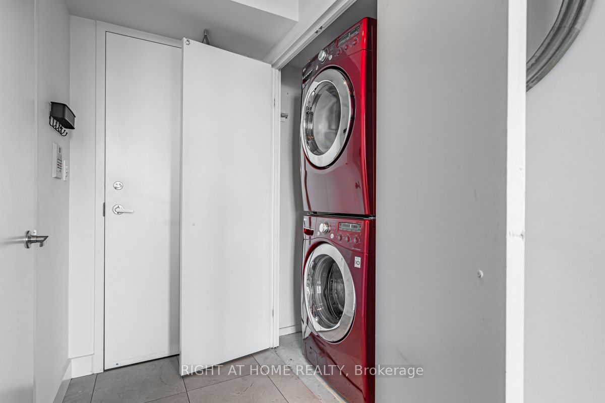 200 Manitoba St 235