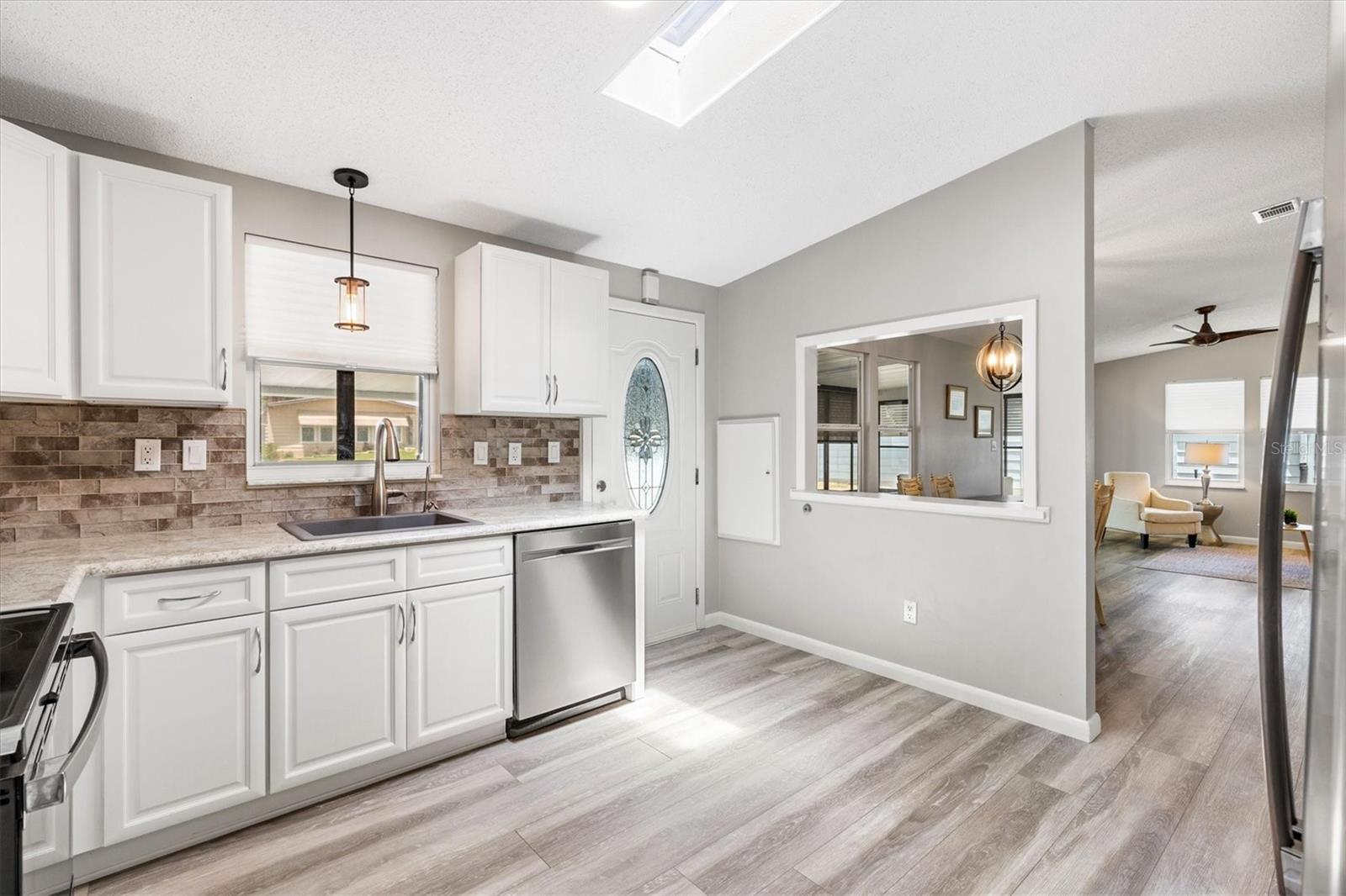 1555 Hillcrest Drive