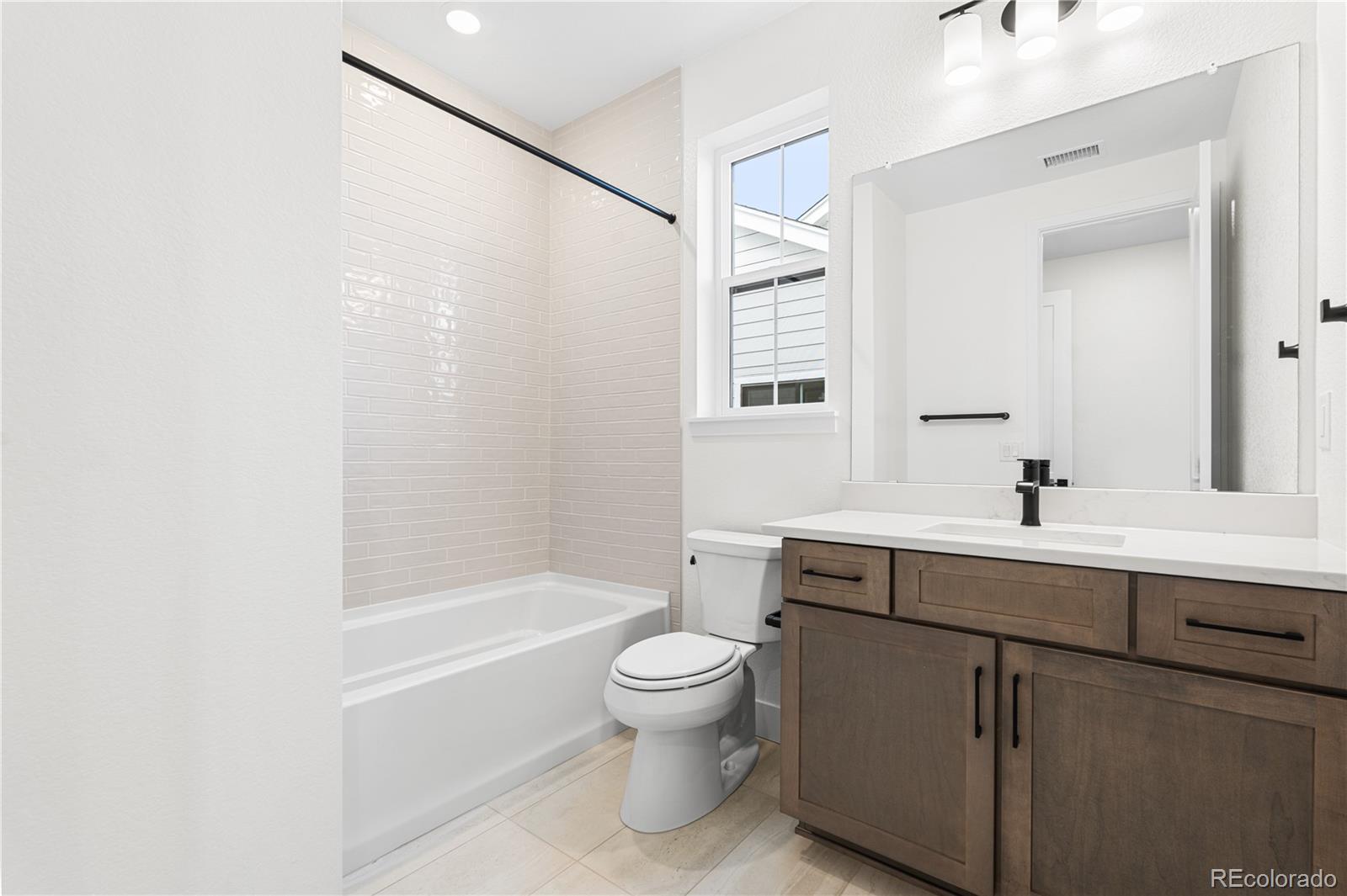 11245 Moonshimmer Street