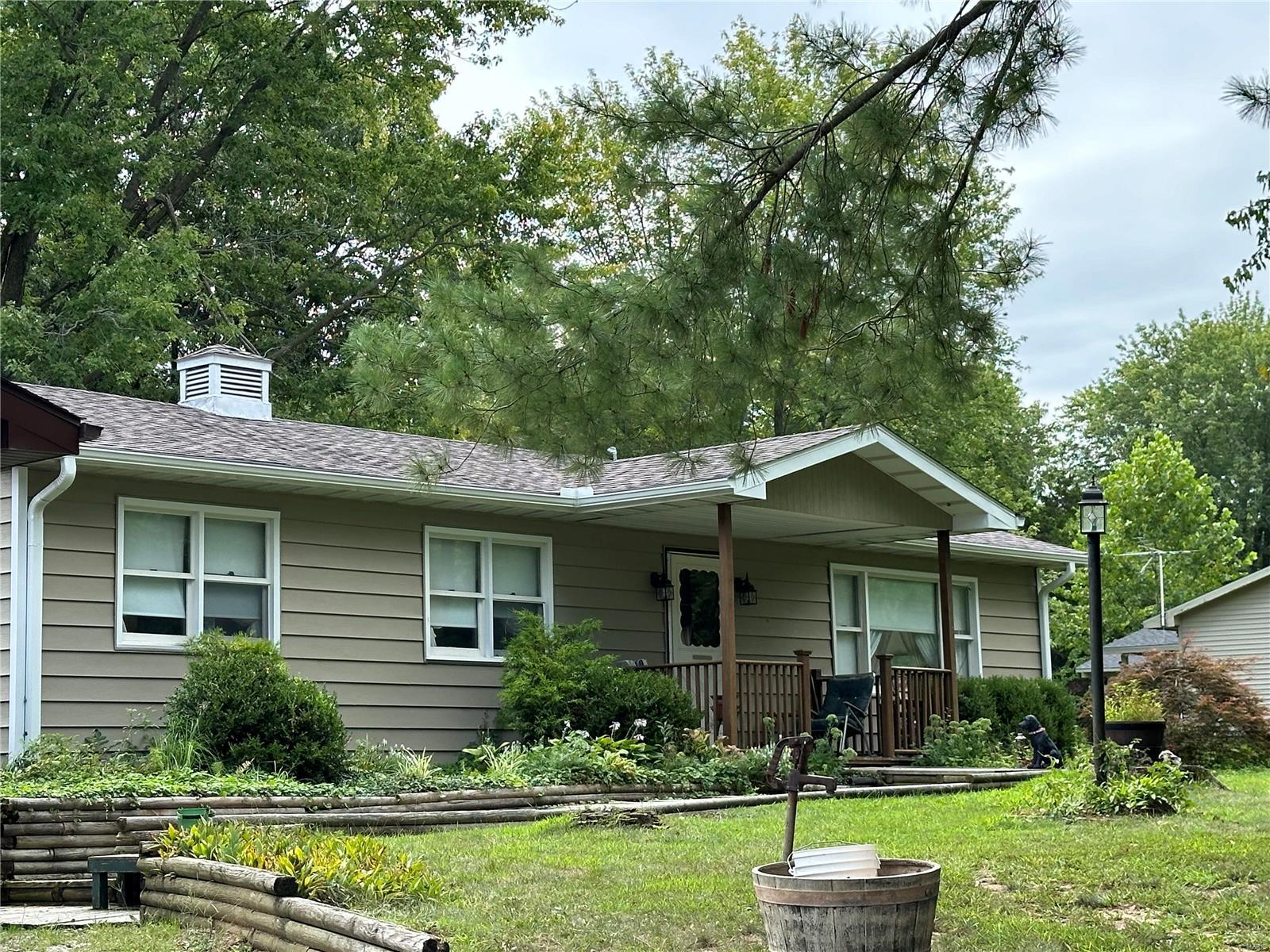 11808 Twin Acres Place